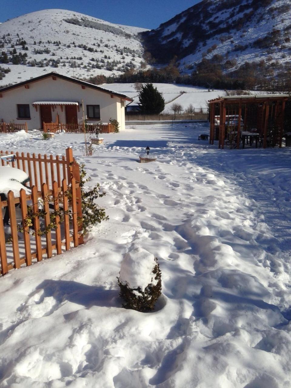 Bed and Breakfast La Collina Di Peppino Trasacco Номер фото