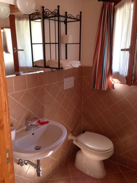Bed and Breakfast La Collina Di Peppino Trasacco Номер фото