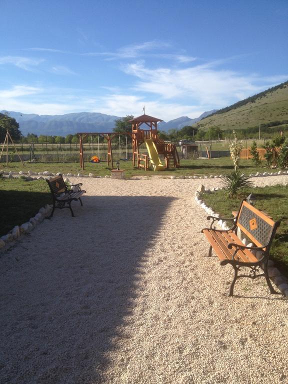 Bed and Breakfast La Collina Di Peppino Trasacco Екстер'єр фото